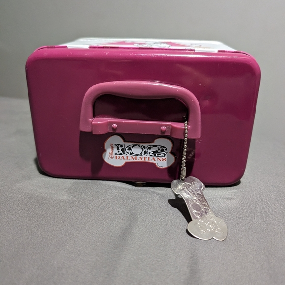 *Rare* Vintage Disney 102 Dalmatian Oddball make up tin - Picture 8 of 15